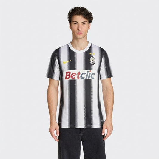 Camisa Retrô Juventus 2011/12 I